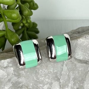 Vintage Avon Green and Silver Toned Signed Clip Earrings 1986